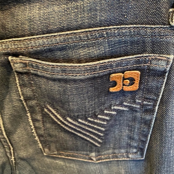 Joe’s Jeans flared leg - Picture 3 of 4